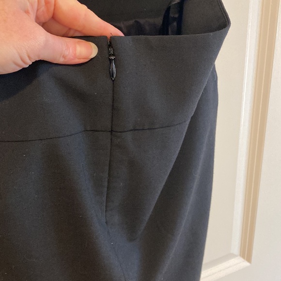 Three skirt lot- Banana and Express size 0 - Picture 8 of 12